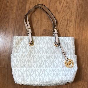 Michael Kors purse